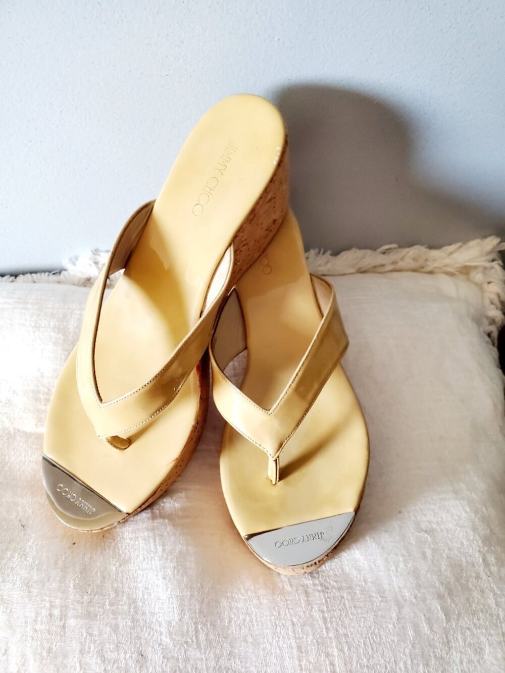 Jimmy Choo Patent Leather Cork Wedge Sandals Yellow Resort Thong Y2K Design 40.5 - Picture 4 of 15